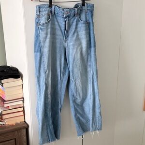 American Eagle Outfitters Light low rise extra wide Jeans xtra short